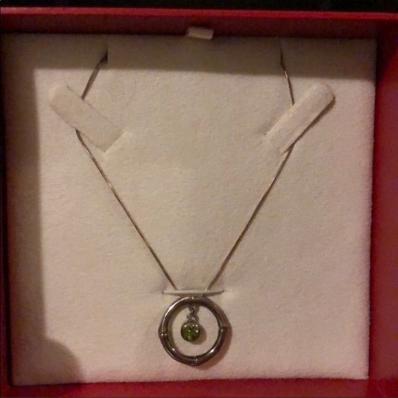 💚Red Envelope Peridot Bamboo Pendant Necklace - Picture 7 of 8